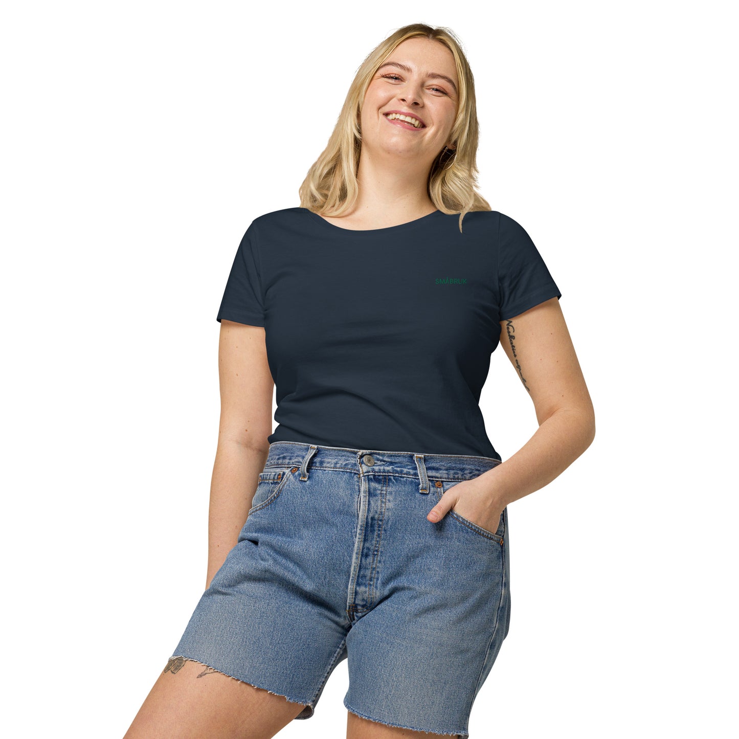 Women’s basic organic t-shirt